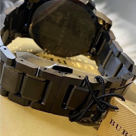 Burberry Men’s Large Check Gray Ion-Plated Stainless Steel Watch
Swiss… - Picture 9 of 13